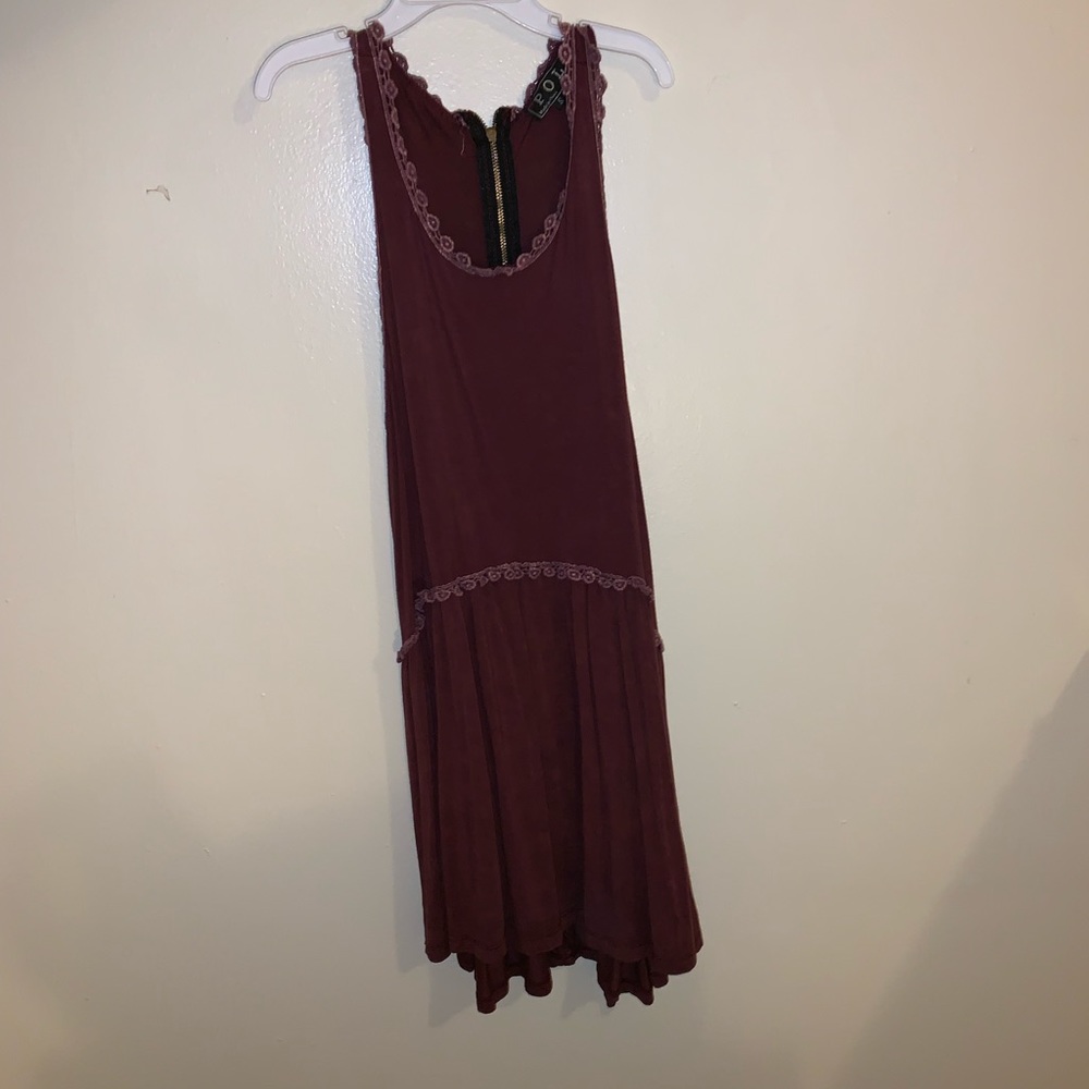 Maroon tank